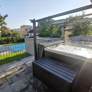Dream Getaway With Jacuzzi And Pool Wien