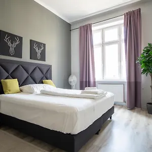 Brand New Renovated Near Augarten Vienna