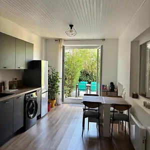  Hébergement de vacances Maison De Village Avec Exterieur -luberon - France